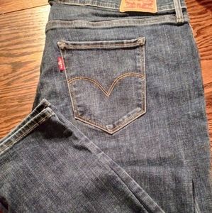Levi's 310 Shaping Super Skinny Jeans